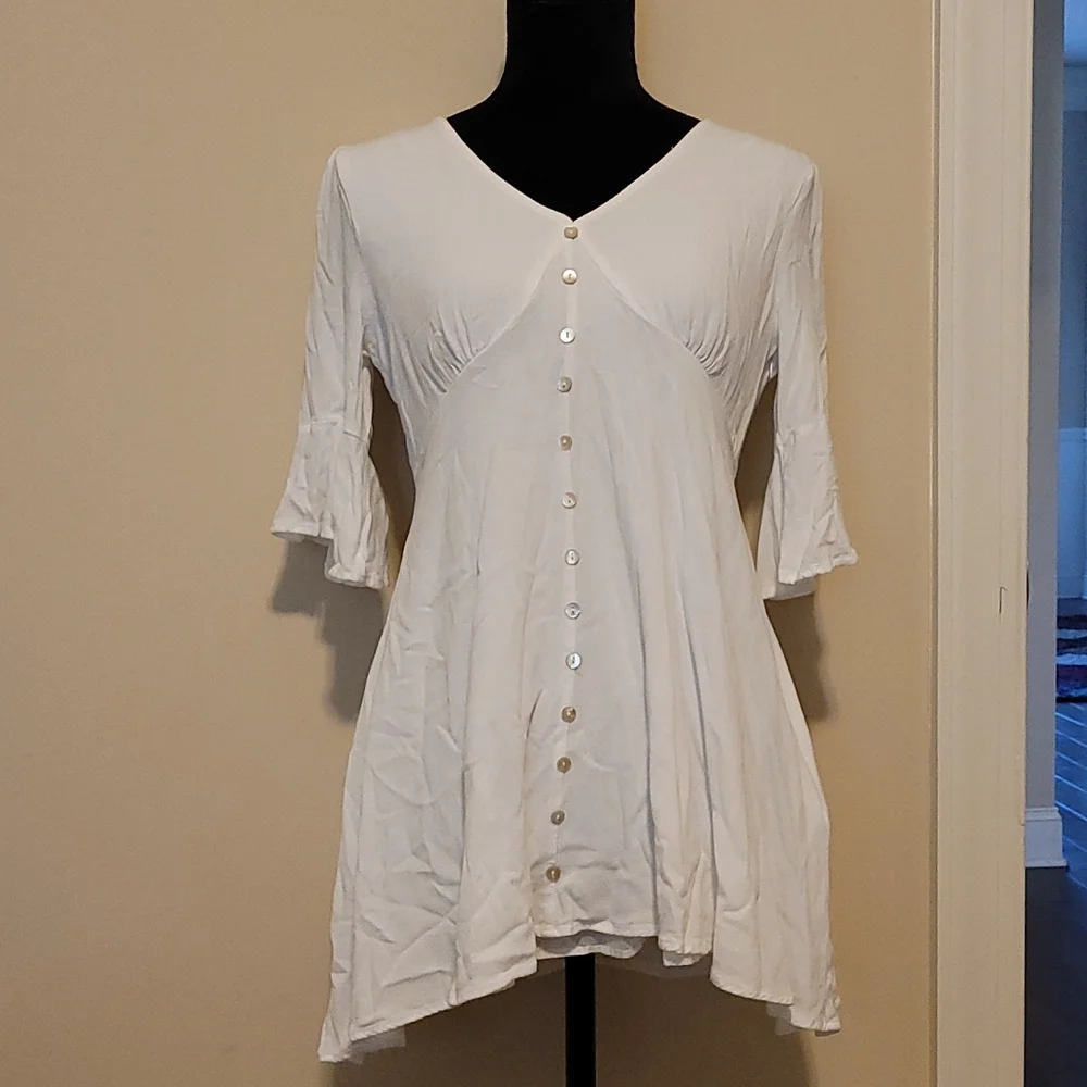 Beautiful flowy mini dress! - Picture 1 of 12